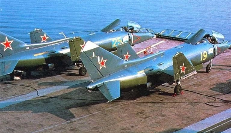 Yak-38, loai tiem kich ham di truoc thoi dai cua Lien Xo-Hinh-15