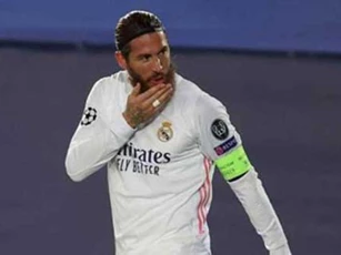 Ramos nói với đồng đội tại Real sẽ đến PSG