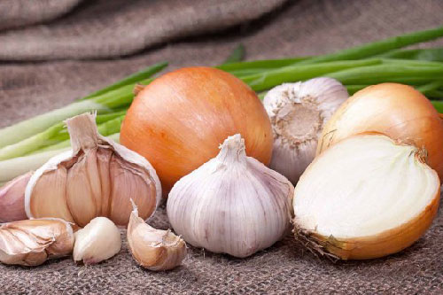 Mùa hè nếu bạn bị hôi nách thì chớ dại ăn những thực phẩm này