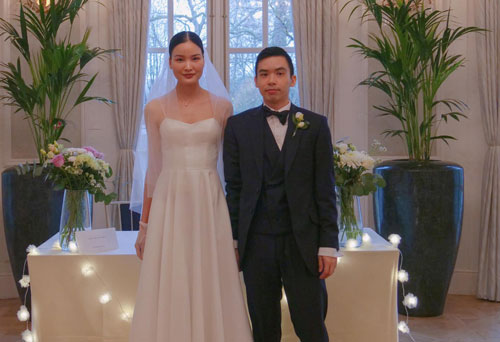 Á quân Vietnam's Next Top Model Chà Mi bất ngờ chia sẻ toàn bộ ảnh đám cưới đơn giản bên ông xã gốc Hoa
