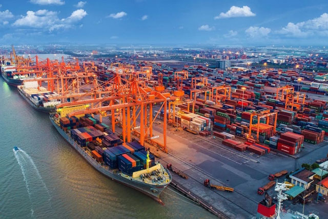 Xuất khẩu vào 'đường đua' hậu COVID-19