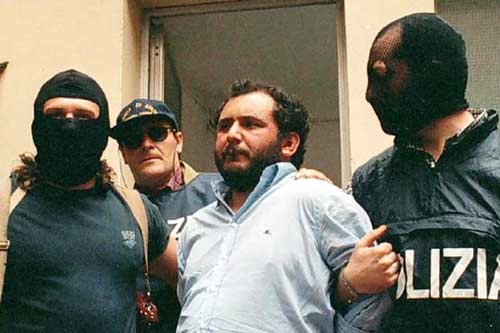 Lạnh người với lời thú tội của mafia tàn độc nhất Italia