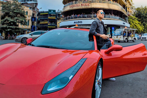 Lấy vợ chủ tịch, Tuấn Hưng giàu ‘nứt đố đổ vách’, độ chịu chơi lại càng gây choáng với siêu xe, biệt thự chục tỷ