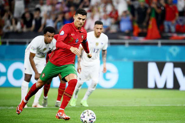 Ronaldo vẫn là một, là duy nhất