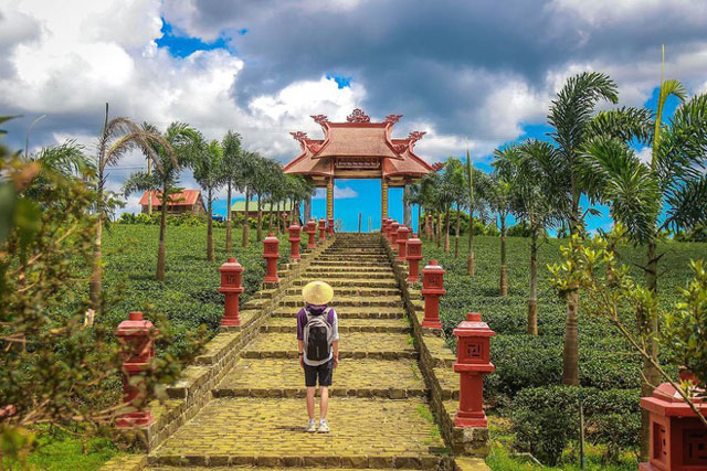 Ngôi chùa mang dáng dấp nhà sàn ở Lâm Đồng