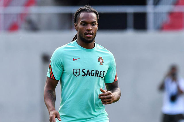 Tỏa sáng tại EURO, Renato Sanches lại mê hoặc các ông lớn
