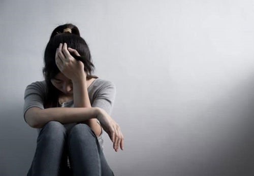 Đang ở cữ mà không thấy chồng về thăm vợ con, tôi hốt hoảng khi nhận được tin anh đã bỏ chạy