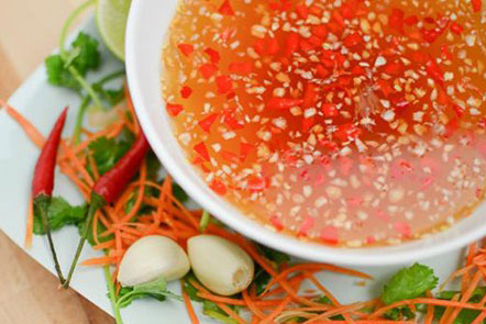 2 cách pha nước chấm nem ngon đúng chuẩn vị nhất cho mọi món ăn