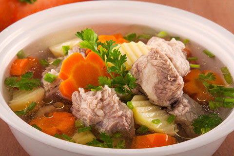 Làm canh sườn heo nấu củ chỉ cần cho thêm thứ này ngon hơn ăn hàng