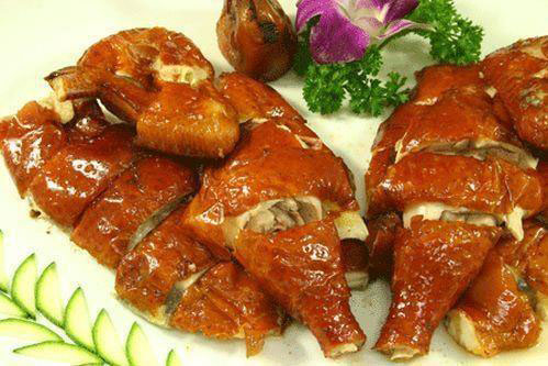 Làm gà quay bằng lò vi sóng siêu đơn giản chiêu đãi cả nhà dịp cuối tuần