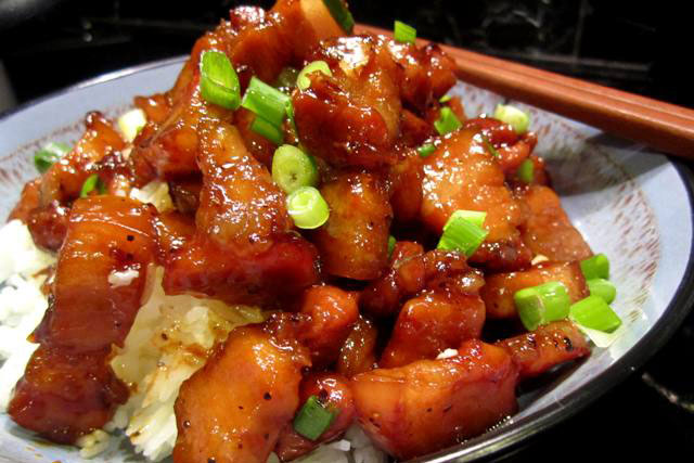 Chỉ cách làm thịt lợn sốt chua ngọt thơm ngon hấp dẫn hơn cả ngoài hàng