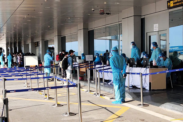 Thí điểm cách ly 7 ngày đối với người nhập cảnh đã tiêm đủ liều vaccine hoặc khỏi bệnh COVID-19
