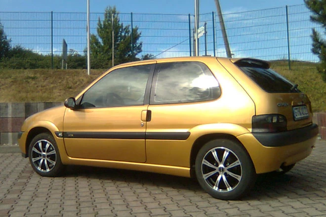 3. Citroen Saxo VTS.