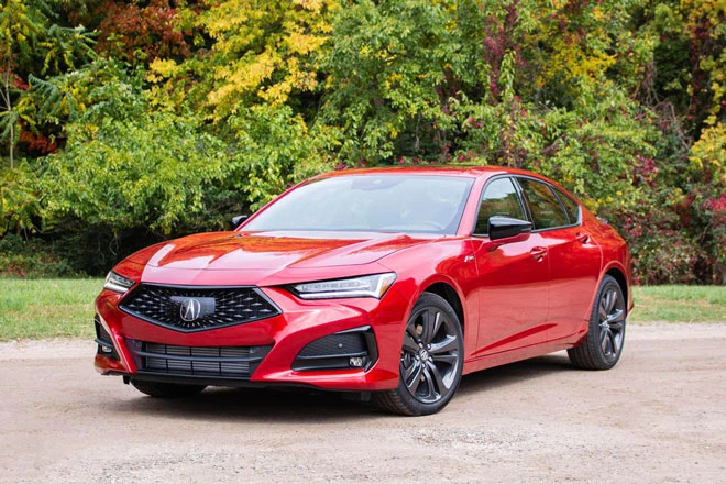 6. Acura TLX 2021 (giá khởi điểm: 53.325 USD).