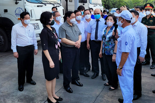 Thủ tướng: Sản xuất để chống dịch, chống dịch để sản xuất