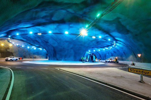 Bùng binh dưới biển đầu tiên trên thế giới