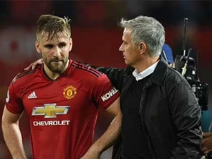 Shaw: 'Mong Mourinho tìm thấy bình yên trong tâm hồn và thôi làm phiền tôi'