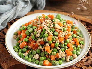 Làm món thịt băm xào hạt đậu Hà Lan thơm ngon bổ dưỡng chỉ trong "nháy mắt"