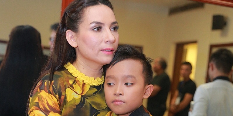 Lộ diện người đứng sau phi vụ Phi Nhung nhận con nuôi Hồ Văn Cường, lên tiếng 'bật ngược' khiến nhiều người 'tá hỏa'