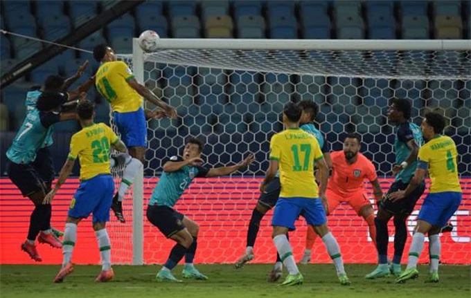 Militao mở tỷ số trận Brazil vs Ecuador ở phút 37