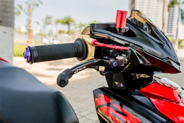 Xe tay ga Airblade 2020 độ với ống xả khủng ảnh 4
