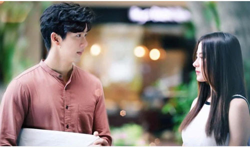 Yêu nhau 10 năm, người yêu bỗng mua cho tôi chiếc xe ga 120 triệu rồi nói một câu khiến tôi "chết đứng"