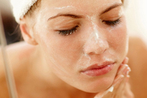 Da không bị bong tróc, sần sùi dù thời tiết hanh khô