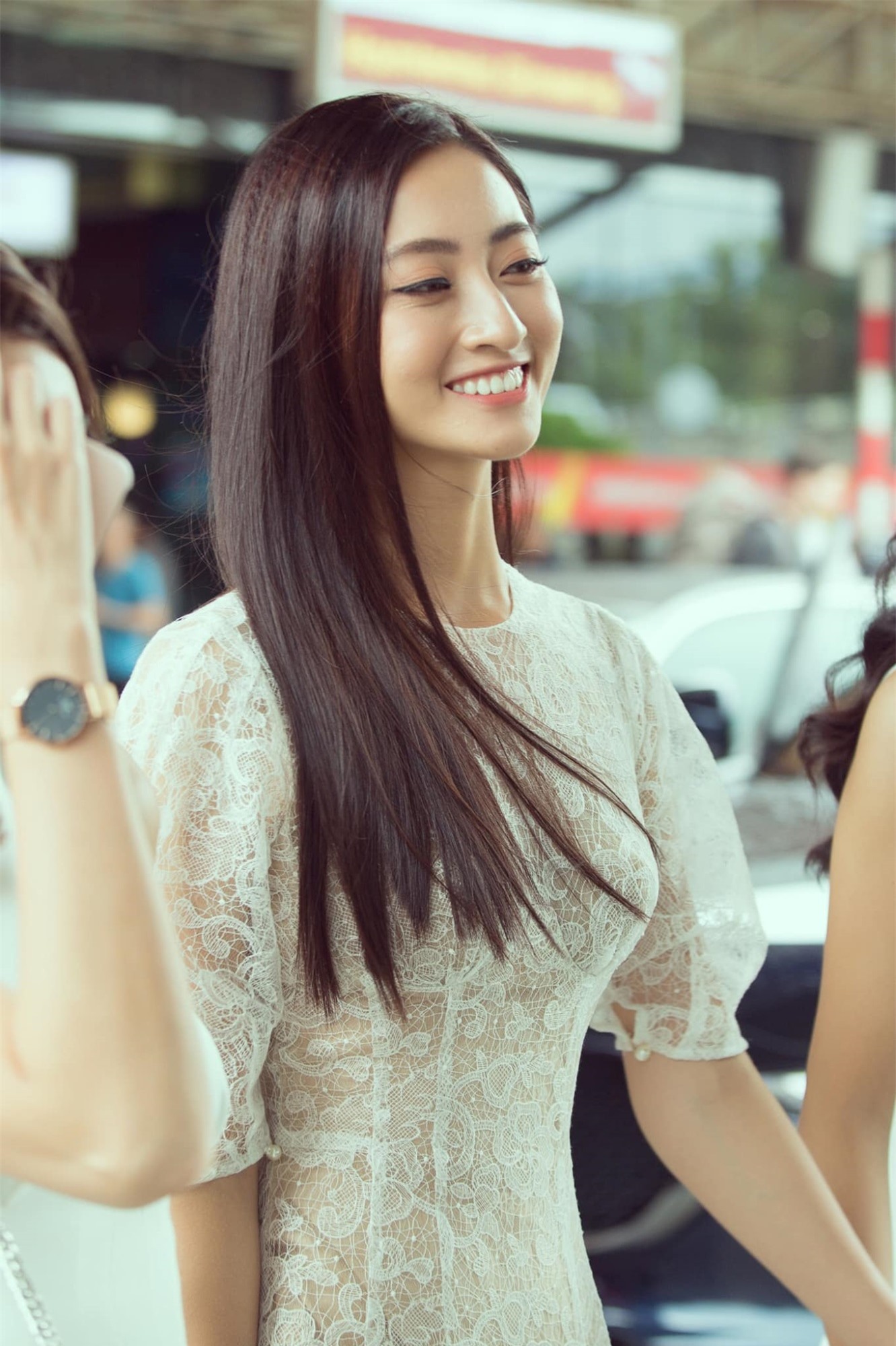 3 mỹ nhân xinh đẹp bậc nhất Vbiz nhưng không ngờ các “chị đẹp” giỏi cỡ này: Theo học trường chuẩn xịn, chọn ngành nghề đã thấy… choáng váng - Ảnh 7 3 mỹ nhân xinh đẹp bậc nhất Vbiz nhưng không ngờ các “chị đẹp” giỏi cỡ này: Theo học trường chuẩn xịn, chọn ngành nghề đã thấy… choáng váng - Ảnh 7