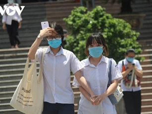 Thí sinh trúng tuyển lớp 10 tại Hà Nội xác nhận nhập học từ 1/7-3/7