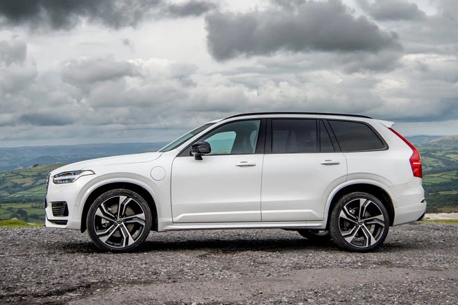 6. Volvo XC90 2021 (giá khởi điểm: 49.000 USD).