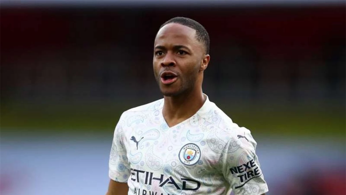 Barca lên kế hoạch chiêu mộ Sterling (Ảnh: Getty).