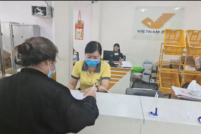 Chi trả gộp 2 tháng lương hưu, trợ cấp thất nghiệp, trợ cấp BHXH