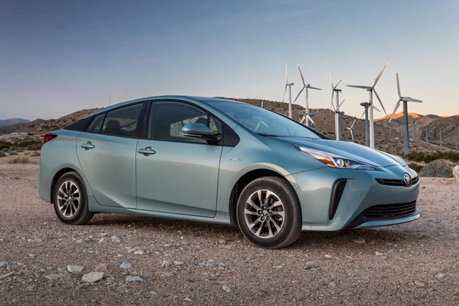 1. Toyota Prius 2021 (sức chứa khoang hành lý: 776 lít).