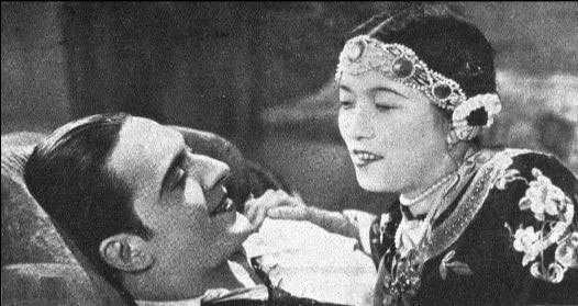 Cả hai bộ phim đầu tiên của bà là La Lettre (1930) và La Donna Bianca (1931) đều được chuyển thể từ các truyện ngắn của William-Somerset Maugham. Ảnh: Imdb