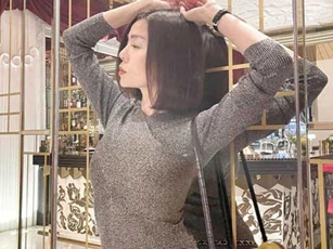 Lệ Quyên tự tin diện đồ ôm khoe đường cong, ai ngờ lại lộ 'điểm chết' khiến fan liên tục bàn tán