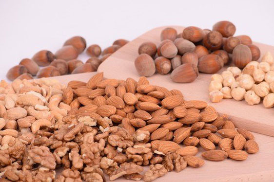 Ăn quá nhiều hạt, hãy nhớ rằng điều nguy hiểm này có thể xảy ra