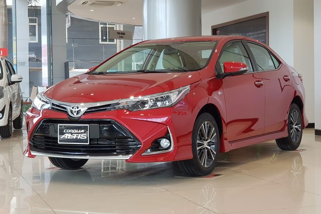 Giá lăn bánh Toyota Corolla Altis sau khi được giảm 40 triệu đồng