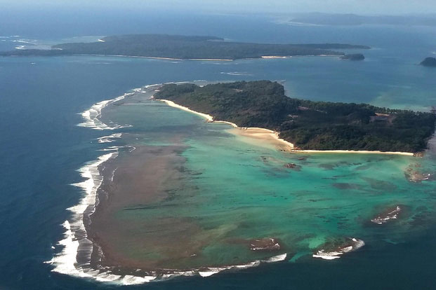 Bí ẩn bộ lạc không thèm giao tiếp với thế giới hơn 60.000 năm, cứ thấy người lạ tới gần là vác cung ra bắn chết