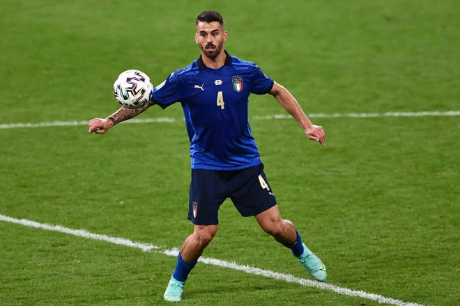 Hậu vệ trái: Leonardo Spinazzola (Italia).