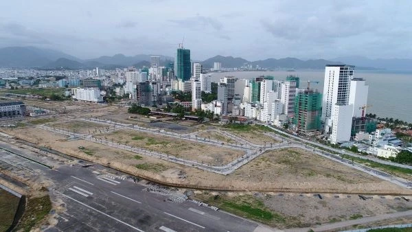 Tập đoàn Phúc Sơn được hoàn vốn cho 3 dự án BT bằng các khu "đất vàng" tại sân bay Nha Trang cũ.