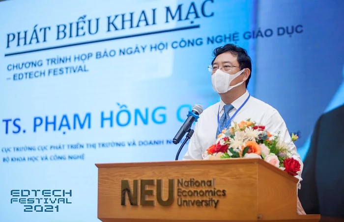 TS. Phạm Hồng Quất – Cục trưởng Cục Phát triển thị trường và doanh nghiệp khoa và học công nghệ thuộc Bộ Khoa học và Công nghệ (KH&CN) phát biểu khai mạc sự kiện. 