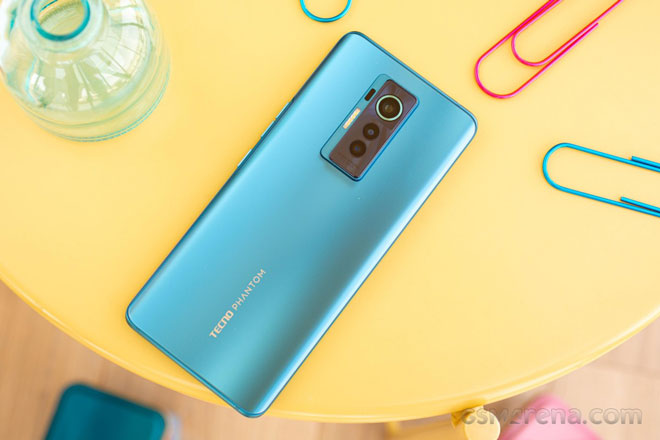 Smartphone RAM 8 GB, màn hình 90 Hz, sạc 33W, giá gần 6 triệu