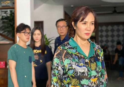 Diễn viên Nguyệt Hằng cảm thấy kinh khủng với bi kịch của bà Hoài trong ‘Hãy nói lời yêu’