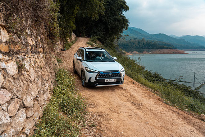 4 v&#x1ECB; tr&#xED; tr&#xEA;n xe &#xF4; t&#xF4; c&#x169; b&#x1EA1;n c&#x1EA7;n ki&#x1EC3;m tra k&#x1EF9; tr&#x1B0;&#x1EDB;c khi xu&#x1ED1;ng ti&#x1EC1;n