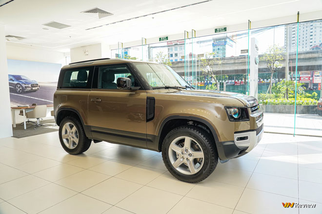 Ngắm Defender 90 SE 2021, giá từ 3,935 tỷ đồng ở Việt Nam
