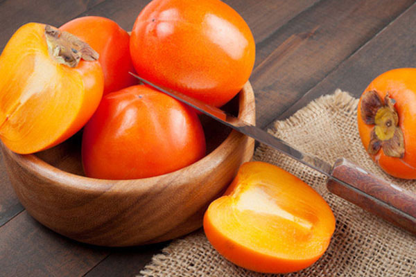 Những lưu ý khi ăn hồng bạn phải biết