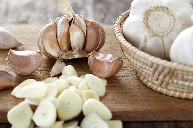 Những lưu ý khi ăn tỏi bạn phải biết