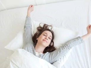 Cơ thể thay đổi thế nào nếu ngủ trước 22h giờ tối, dậy lúc 5 giờ sáng?