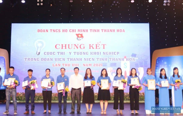 VNPT Thanh Hoá đã trao 10 suất quà với tổng trị giá 10 triệu đồng cho các thí sinh tham dự tại vòng chung kết..
