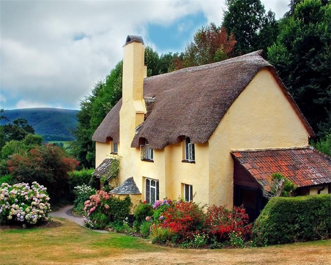 Những ngôi nhà phủ đầy hoa hồng khiến ai nhìn cũng mê ảnh 9